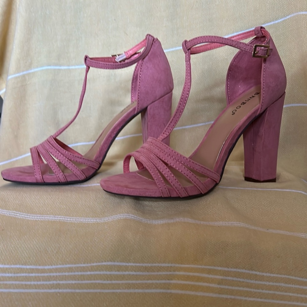 T Strap Rose Pink Dress Sandal—New w/o box